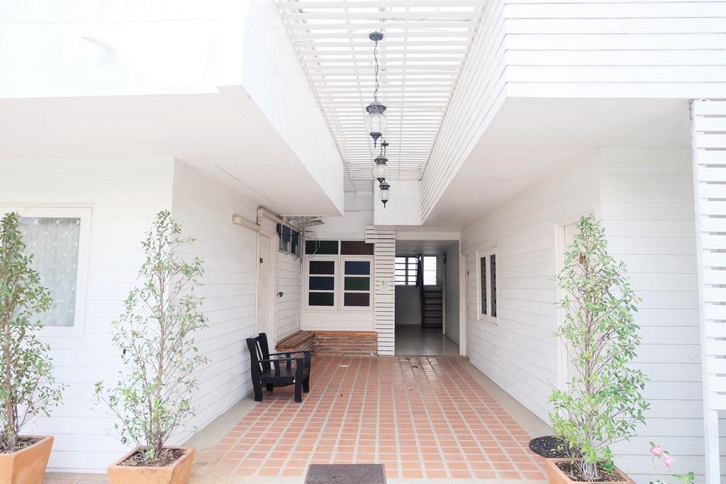 Udee Cozy Bed & Breakfast Chiang Mai Bagian luar foto