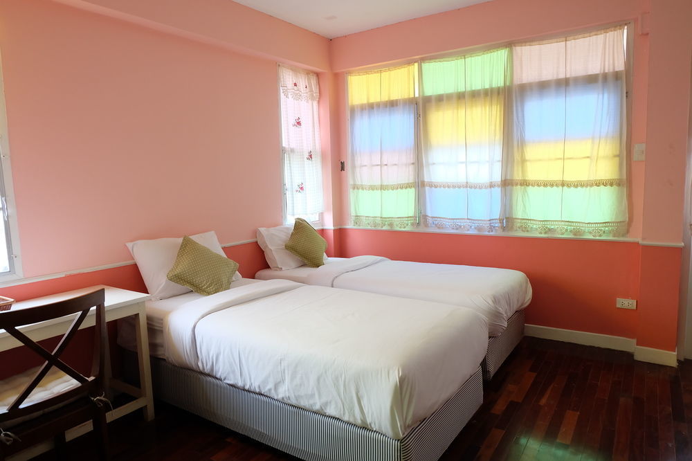 Udee Cozy Bed & Breakfast Chiang Mai Bagian luar foto