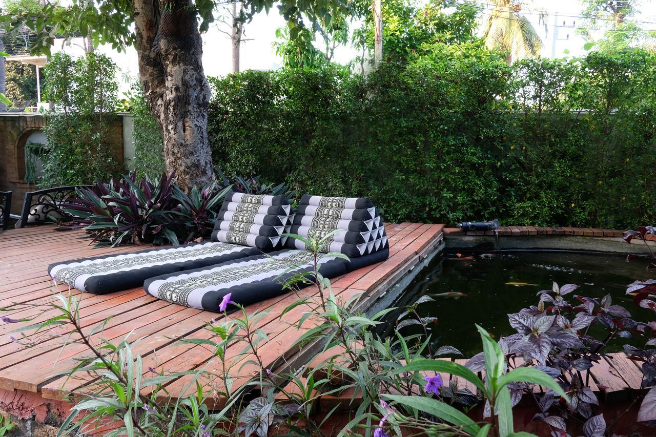 Udee Cozy Bed & Breakfast Chiang Mai Bagian luar foto