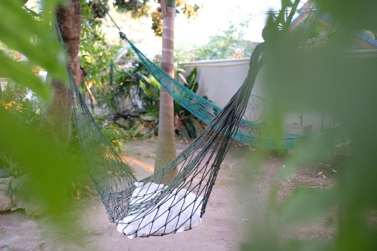 Udee Cozy Bed & Breakfast Chiang Mai Bagian luar foto