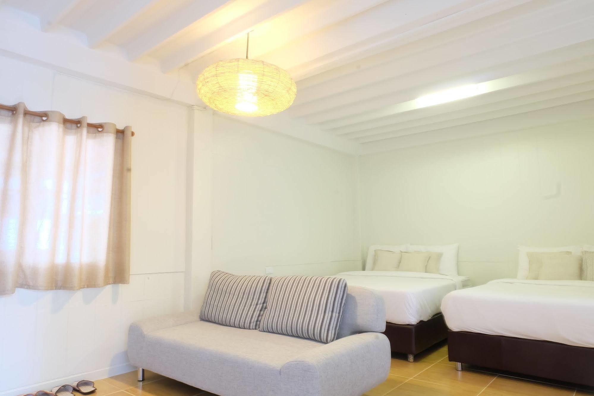Udee Cozy Bed & Breakfast Chiang Mai Bagian luar foto