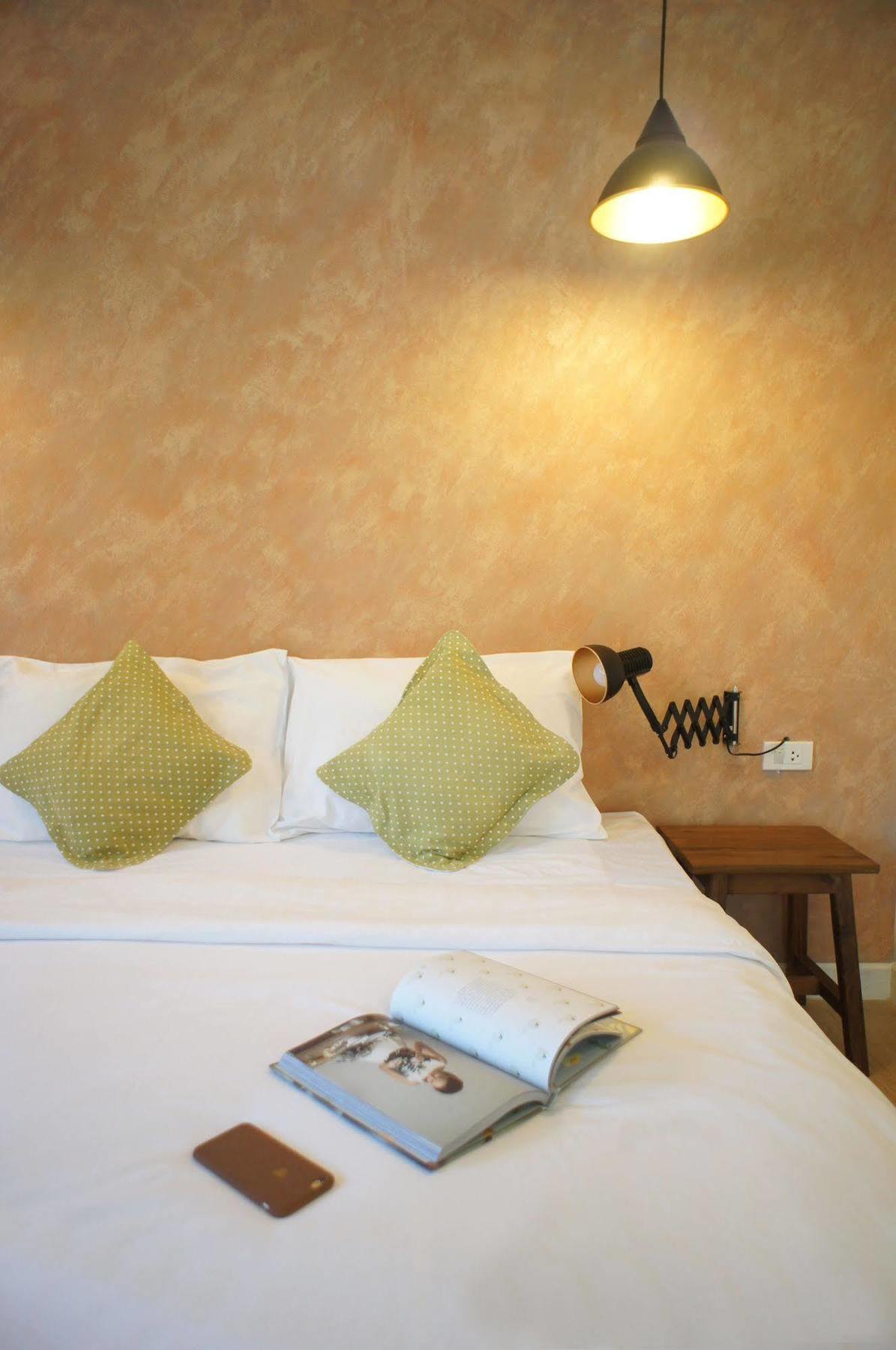 Udee Cozy Bed & Breakfast Chiang Mai Bagian luar foto