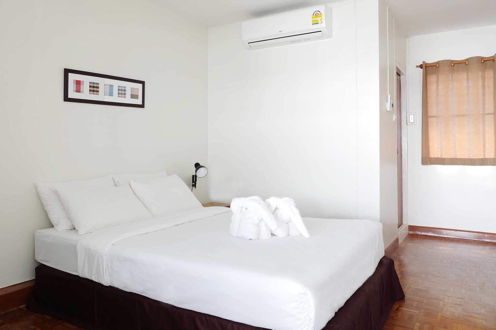 Udee Cozy Bed & Breakfast Chiang Mai Bagian luar foto