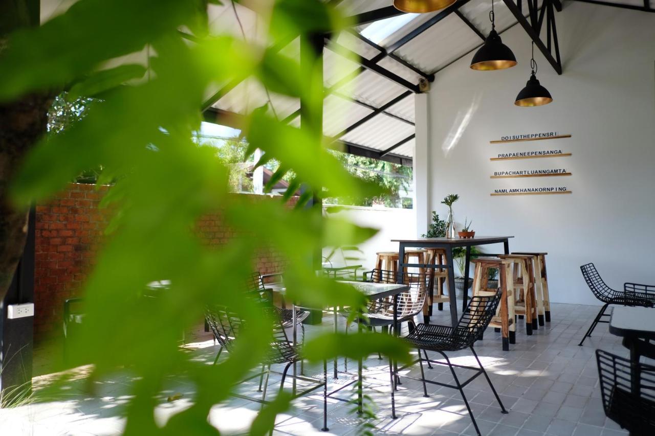 Udee Cozy Bed & Breakfast Chiang Mai Bagian luar foto