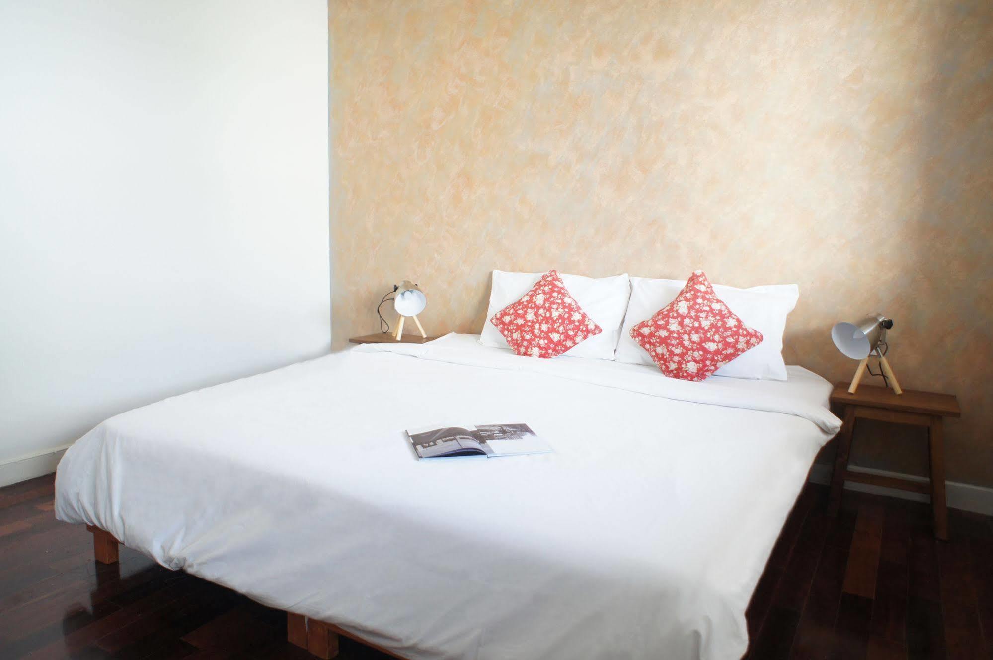 Udee Cozy Bed & Breakfast Chiang Mai Bagian luar foto